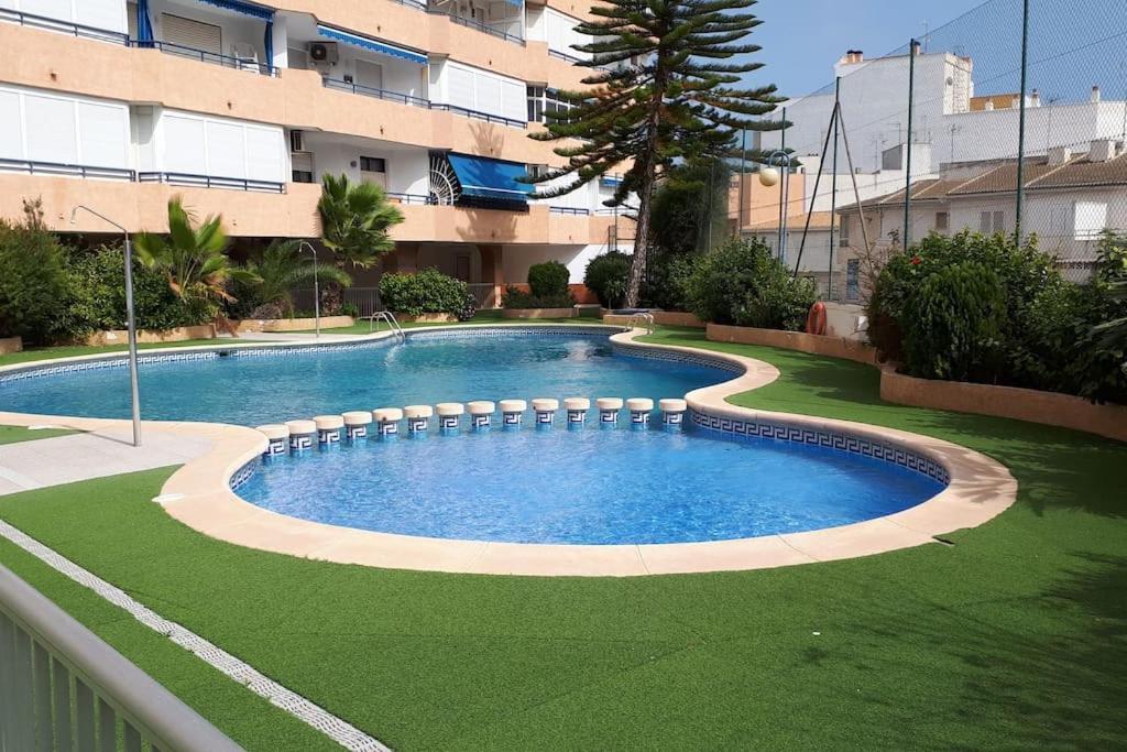 Apartament Flamingo Z Basenem Torrevieja Extérieur photo